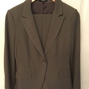 Taupe Express 2-piece suit